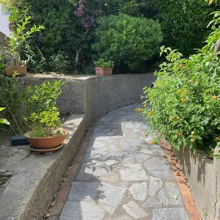 Mezzomonte * Capri